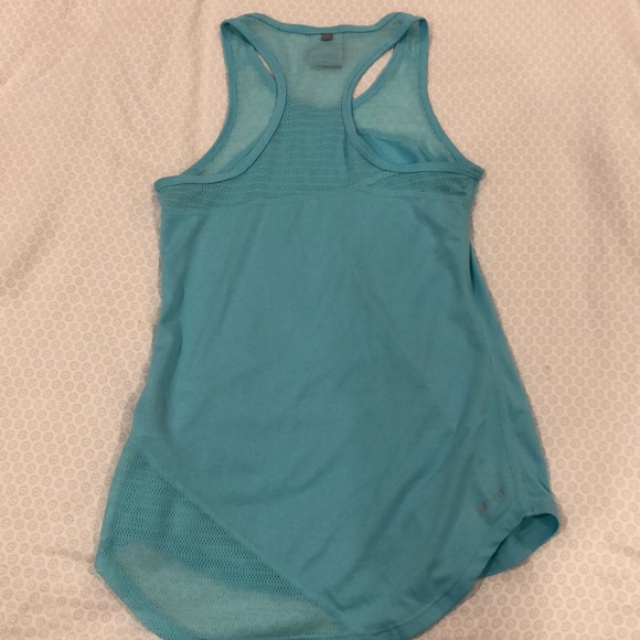 Nike Tank Top - Picture 2 of 2
